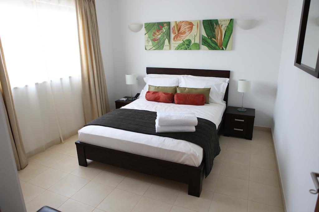 Tortuga Beach Village Private Apartments And Villas For Rent سانتا ماريا الغرفة الصورة