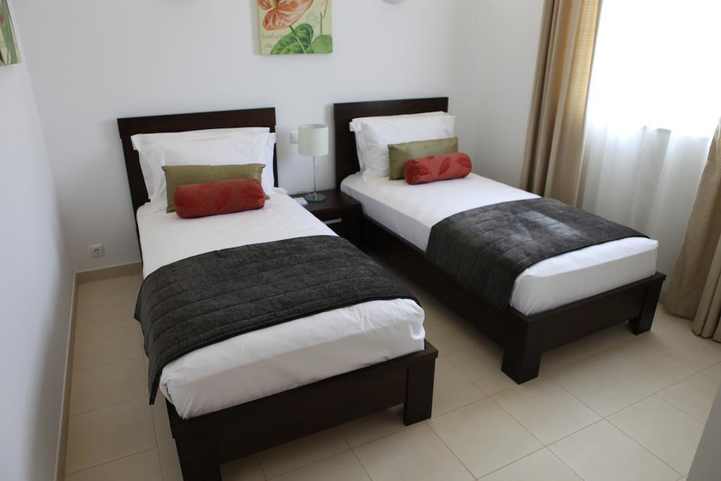 Tortuga Beach Village Private Apartments And Villas For Rent سانتا ماريا الغرفة الصورة
